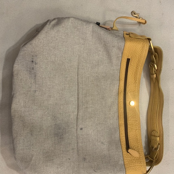 Dooney & Bourke Canvas Signature Hobo Purse Large w/Yellow Leather handle - Picture 14 of 15